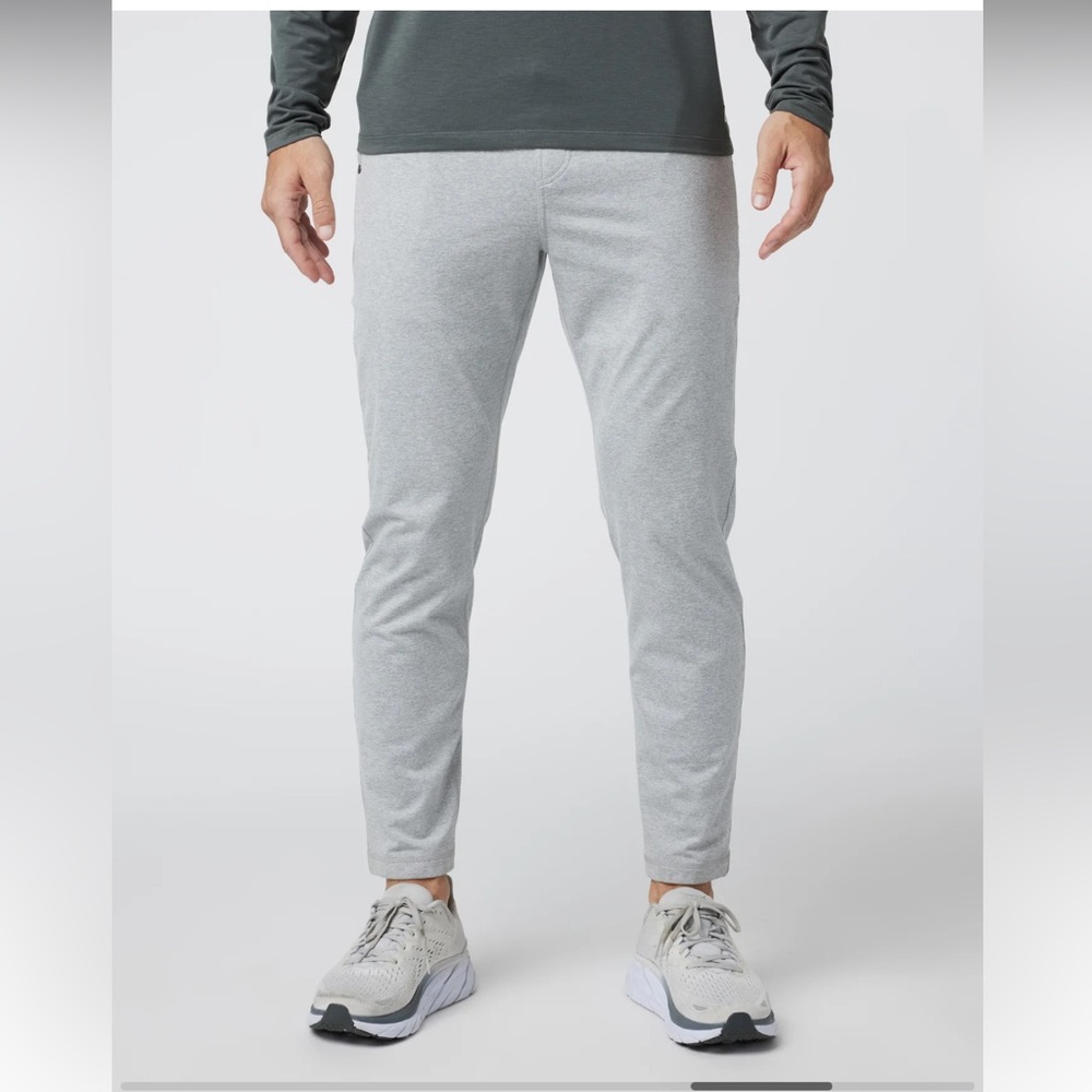 Vuori Coronado Men's Light Gray Joggers Small